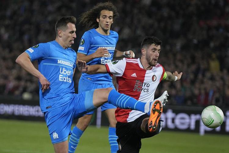 向冠军发起 向冠军发起