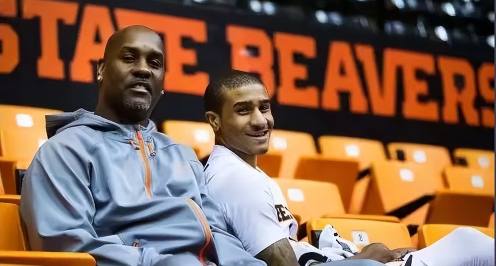 淇嗨眼中的 淇嗨眼中的